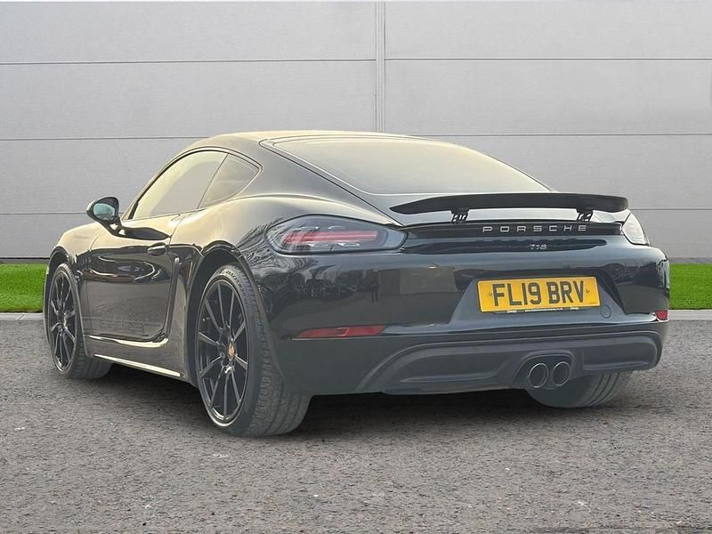 Usado Porsche Cayman 296 HP (217 kW) 2019 Preto Coupé