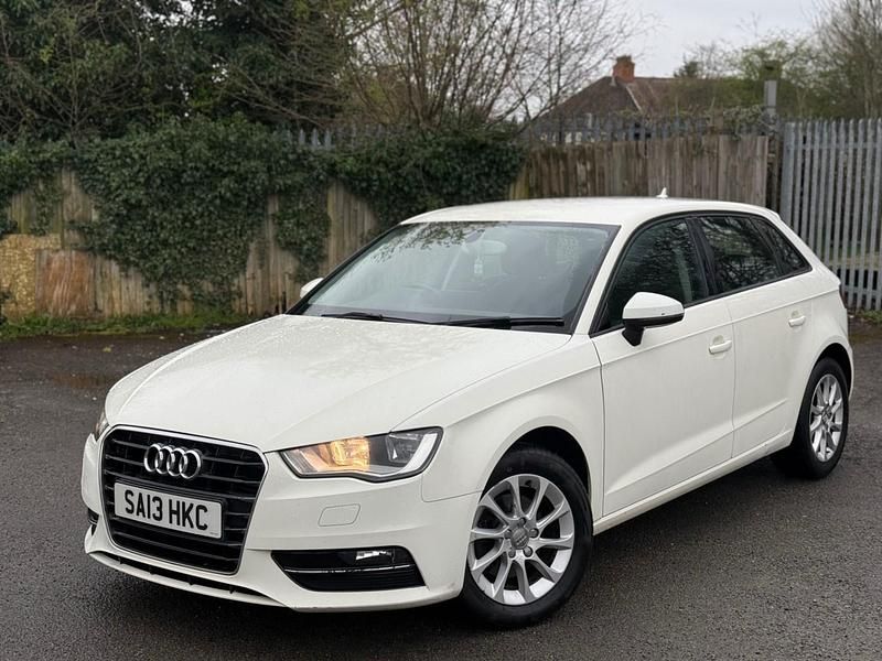 Used Audi A3 105 HP (77 kW) 2013 White Hatchback