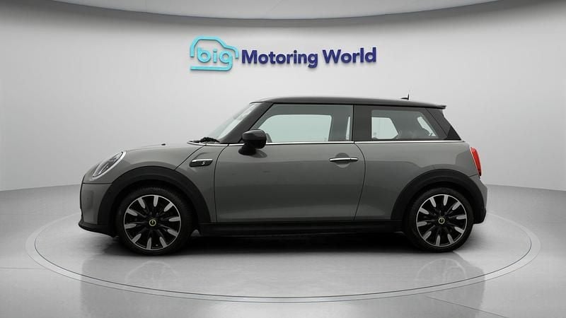 Used Mini Cooper SE Hatch 133 kW (181 HP) 2021 Hatchback