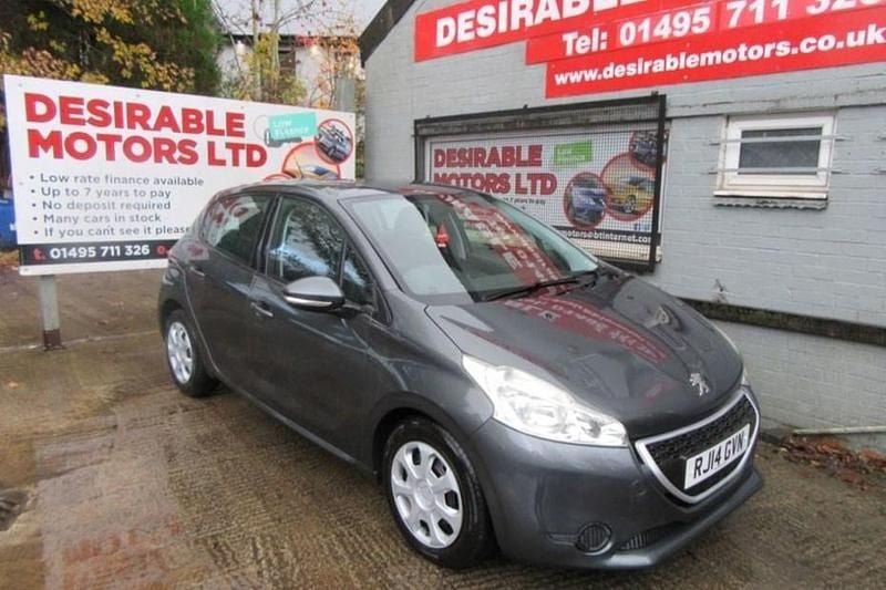Used Peugeot 208 Access 82 HP (60 kW) 2014 Grey Hatchback