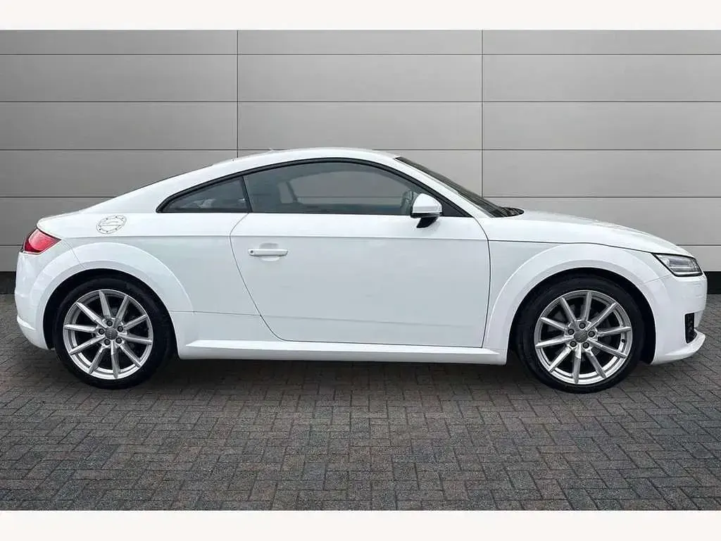 Used Audi TT Sport 180 HP (132 kW) 2017 White Coupe