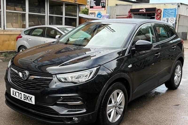 Used Vauxhall Grandland X SRi 130 HP (95 kW) 2021 Grey SUV