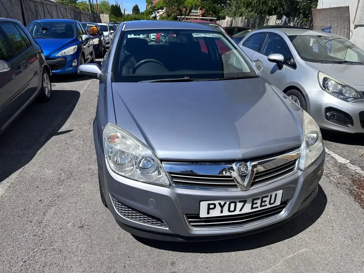Used Vauxhall Astra 2007 Silver Hatchback