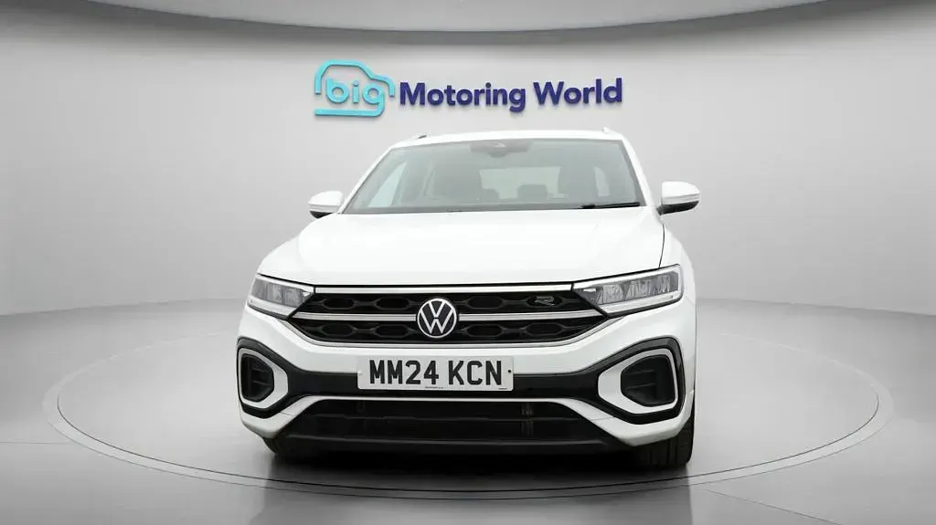 Used VW T-Roc R-line 150 HP (110 kW) 2024 White SUV