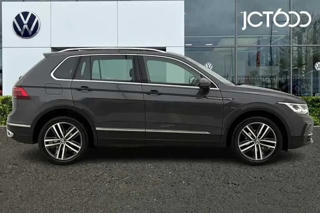 Used VW Tiguan Elegance 150 HP (110 kW) 2022 Grey SUV