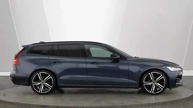 Usado Volvo V60 R-Design 161 CV (118 kW) 2021 Azul Familiar
