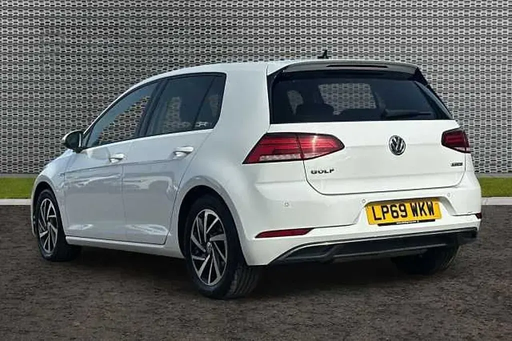 Used VW Golf VIII 130 HP (95 kW) 2020