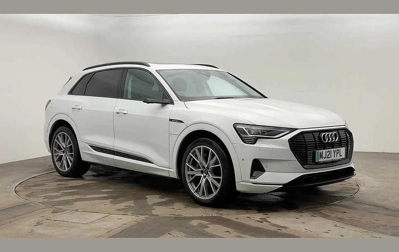 White Used 2021 Audi e-tron Advanced SUV | £23,488 (Expensive) - Image 1/4