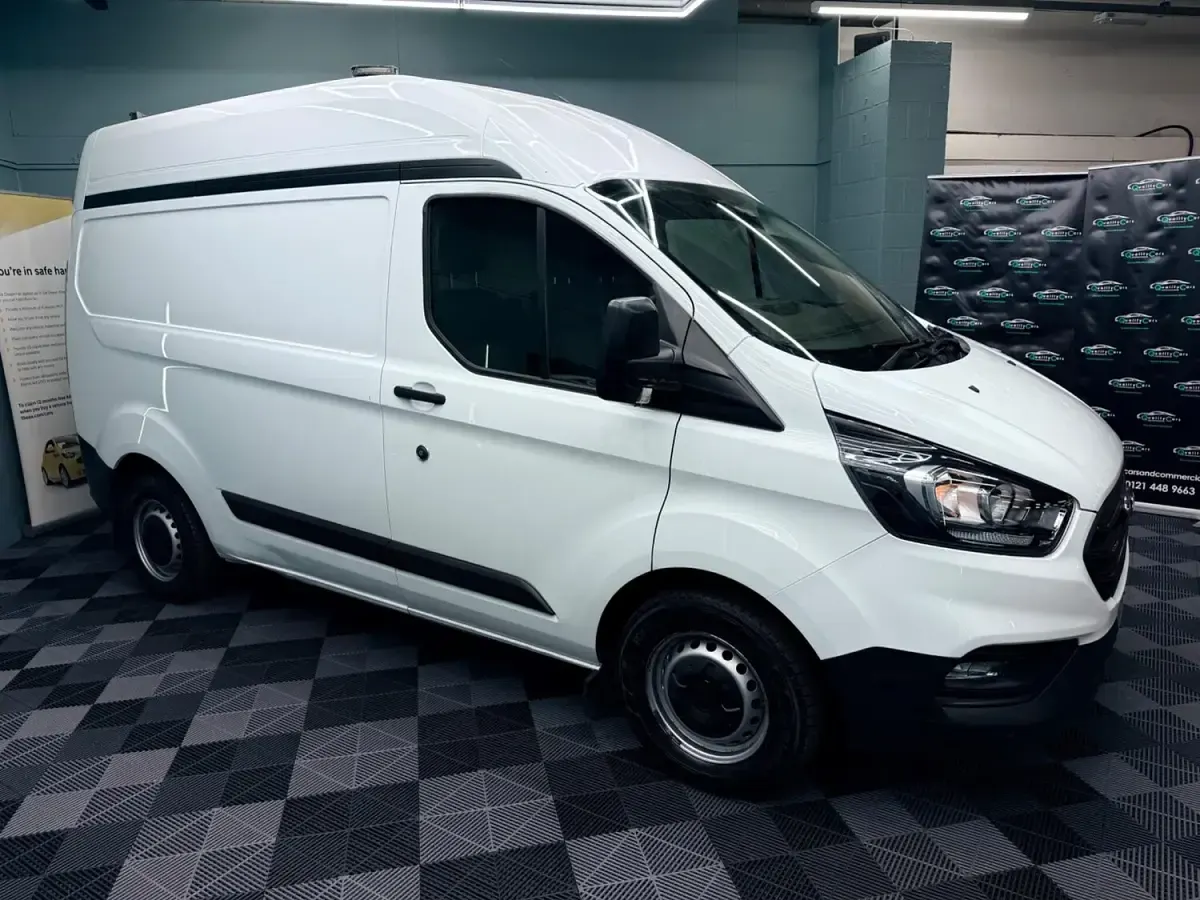 Used Ford Transit Custom S 105 HP (77 kW) 2020 White Van