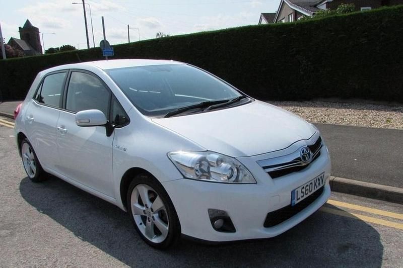 Used Toyota Auris Hybrid 2010