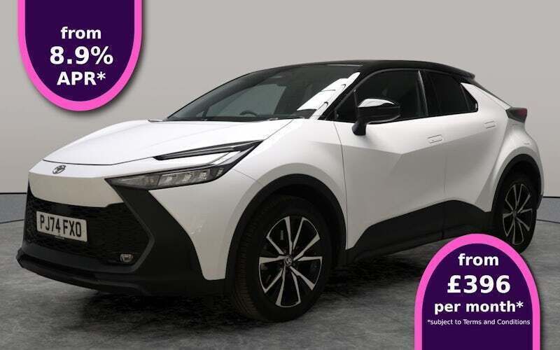 Used 2025 Toyota C-HR Design SUV | £27,997 (Good price) - Image 1/3
