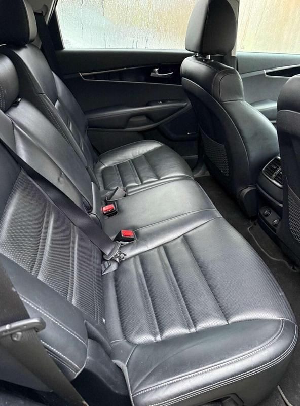 Used Kia Sorento 200 HP (147 kW) 2018 White SUV