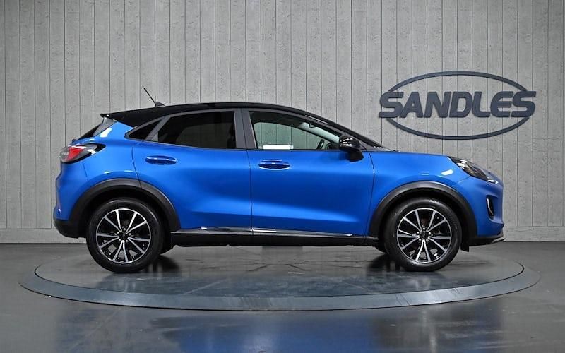 Used Ford Puma Titanium 125 HP (91 kW) 2020 Blue Hatchback