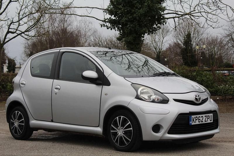 Silver Used 2012 Toyota Aygo Hatchback | £5,790 (Fair price) - Image 1/4