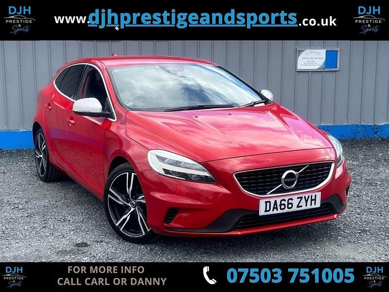 Used Volvo V40 R-Design Pro 120 HP (88 kW) 2016 Red Hatchback