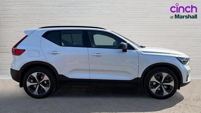 Usado Volvo XC40 Plus 163 HP (119 kW) 2024 Branco SUV