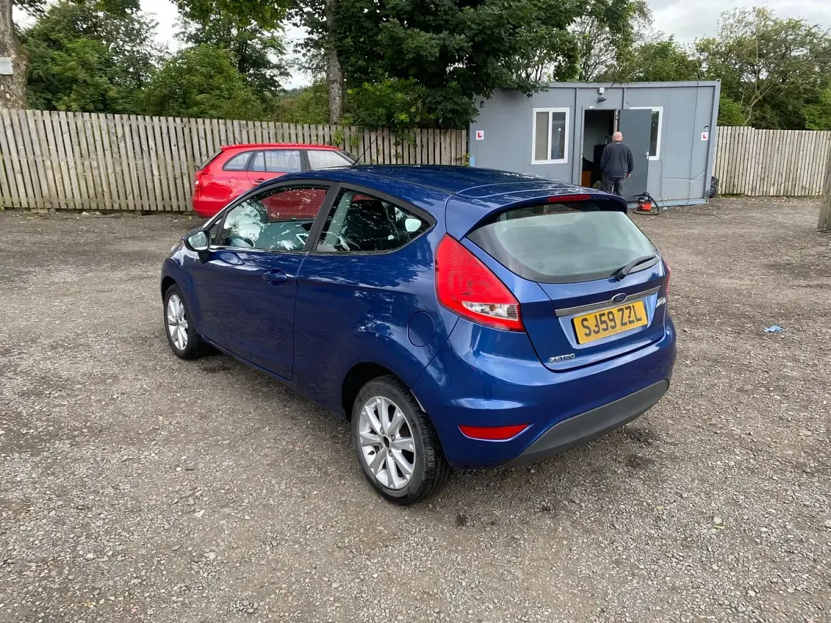 Used Ford Fiesta Zetec 2009 Blue Hatchback