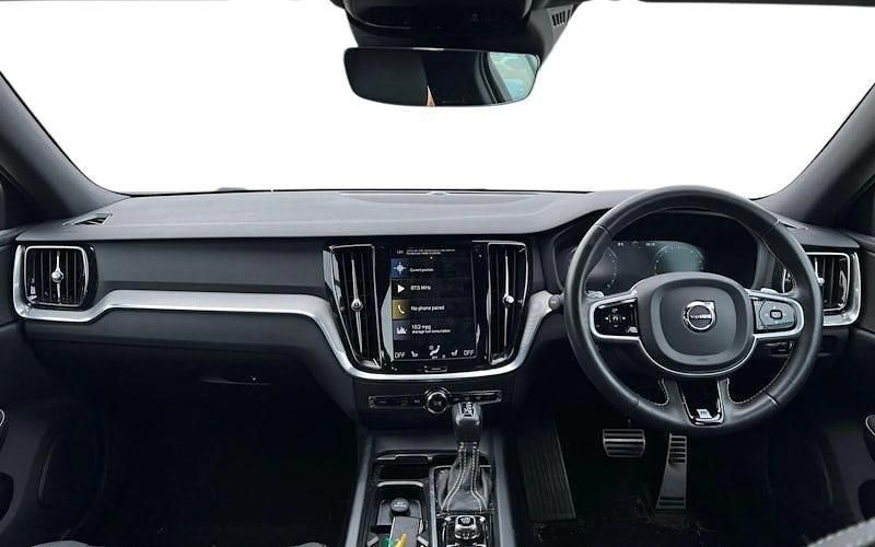 Used Volvo S60 R-Design 250 HP (183 kW) 2019 Red Sedan