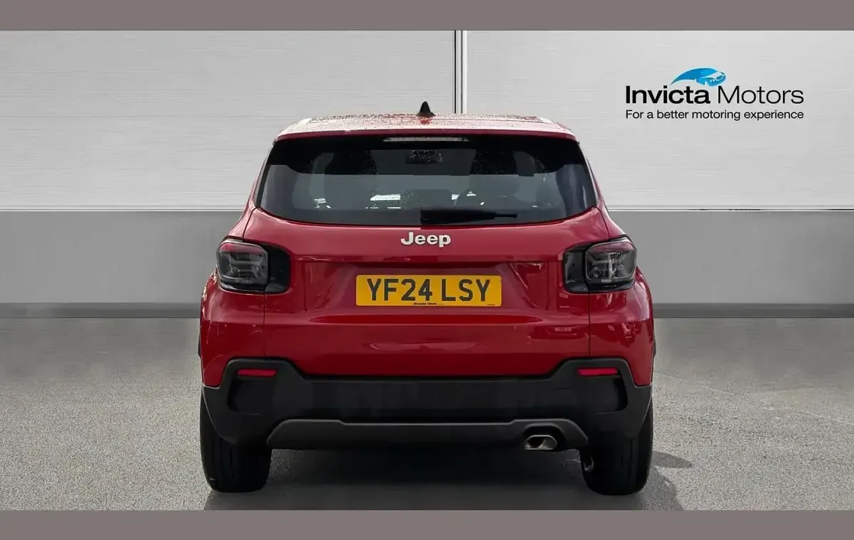 Używany Jeep Avenger Longitude 100 KM (73 kW) 2024 Czerwony SUV
