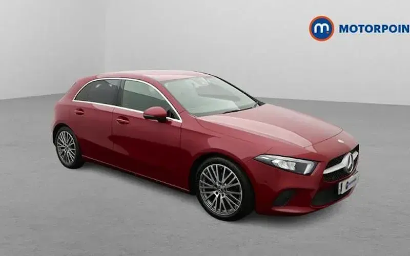 Begagnad Mercedes A180 Executive 136 HK (100 kW) 2022 Halvkombi