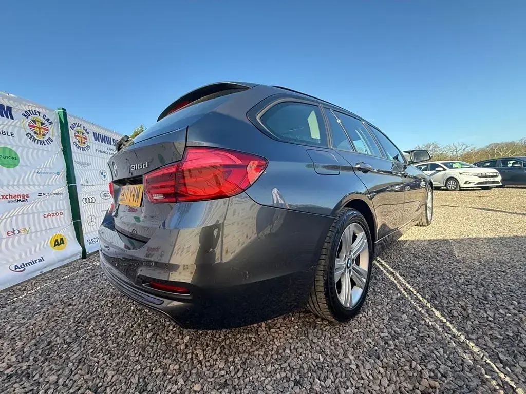 Used BMW 316 Sport Line 116 HP (85 kW) 2017 Grey Estate