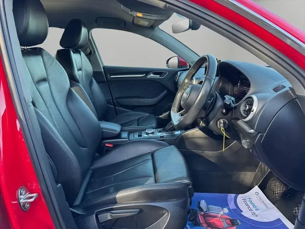 Used Audi A3 Sportback Sport 150 HP (110 kW) 2018 Red Hatchback