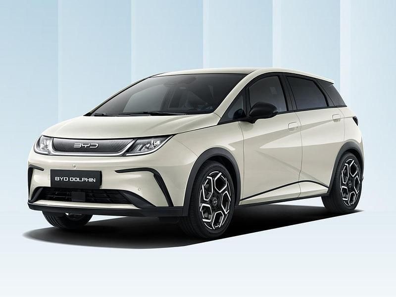 Cream white New 2025 BYD Dolphin Comfort Hatchback | £28,790 - Image 1/4