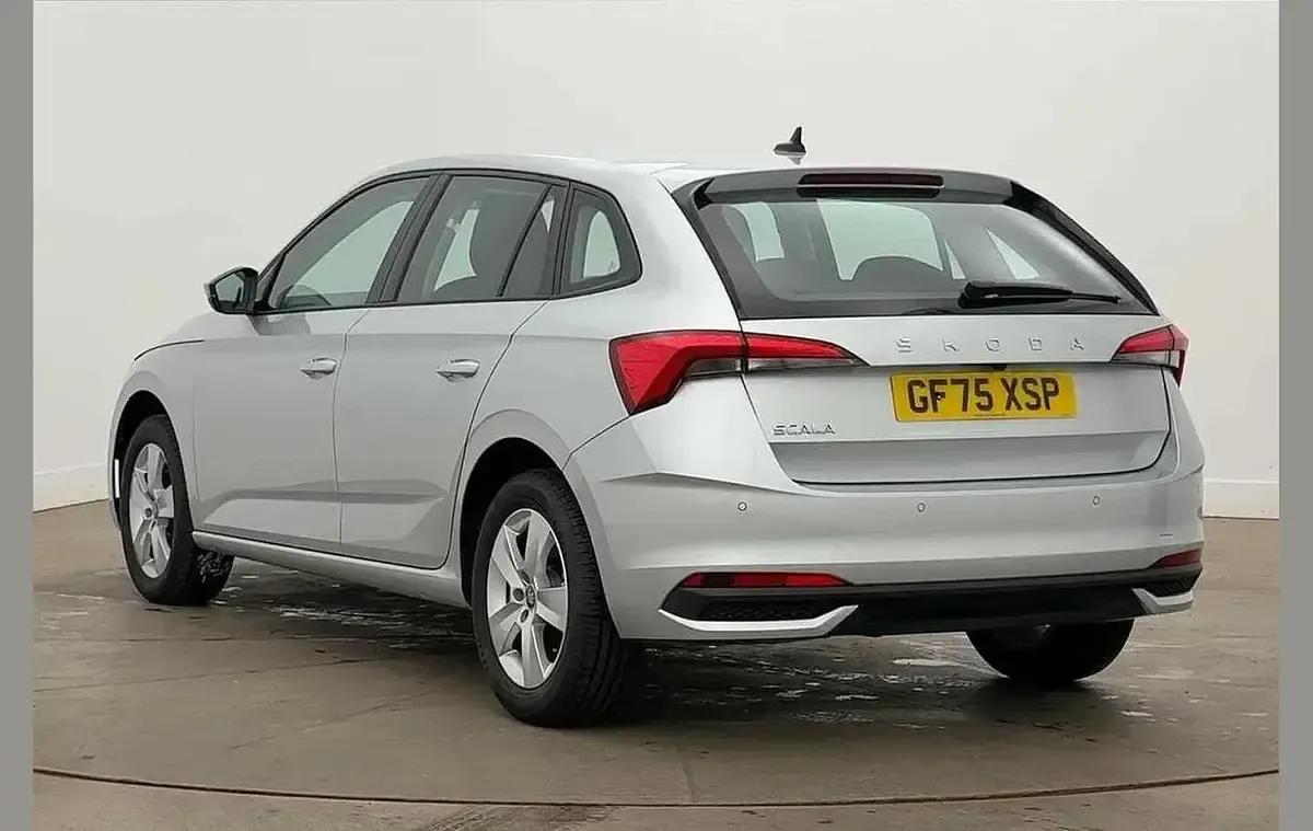 Used Skoda Scala SE 113 HP (83 kW) 2025 Brilliant silver metallic Hatchback