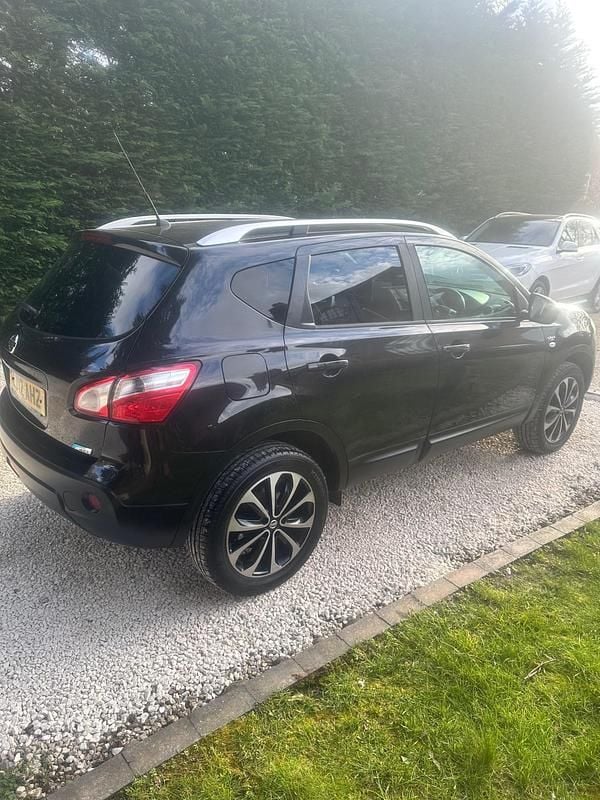 Used Nissan Qashqai N-TEC 130 HP (95 kW) 2012 Black SUV
