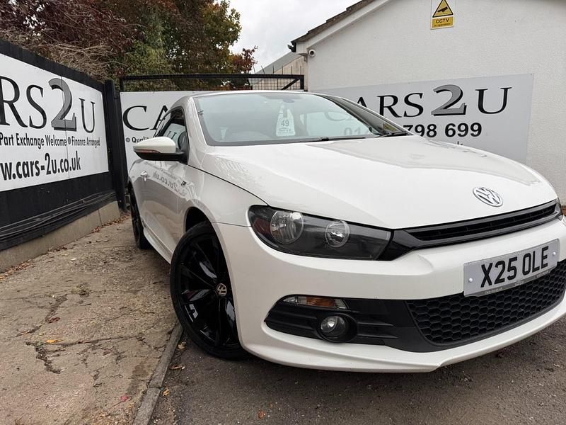 Begagnad VW Scirocco R-line 177 HK (130 kW) 2014 Vit Sportkupé