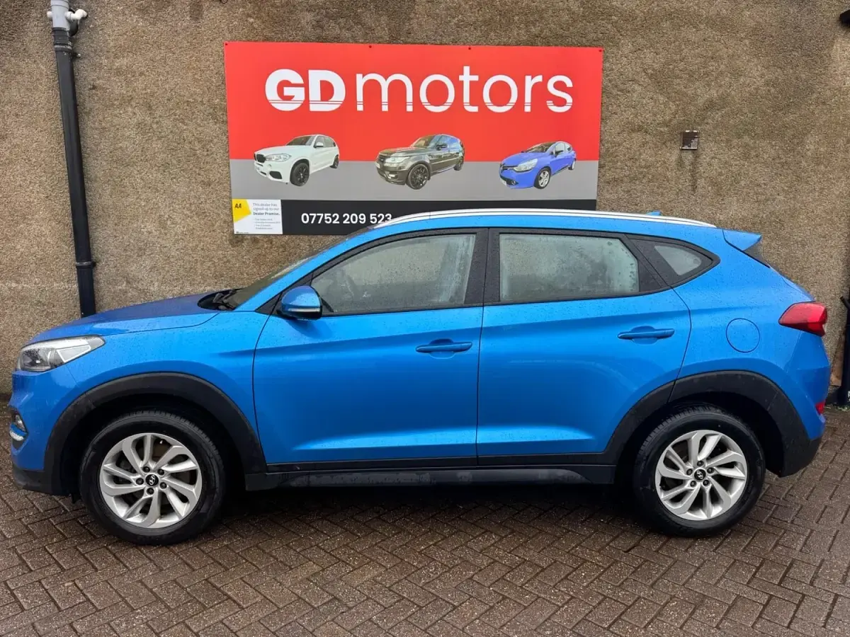 Used Hyundai Tucson SE 116 HP (85 kW) 2015 Blue SUV