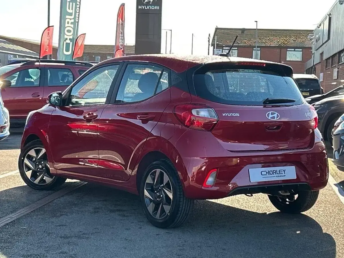 New Hyundai i10 Advanced 63 HP (46 kW) 2026 Red Hatchback