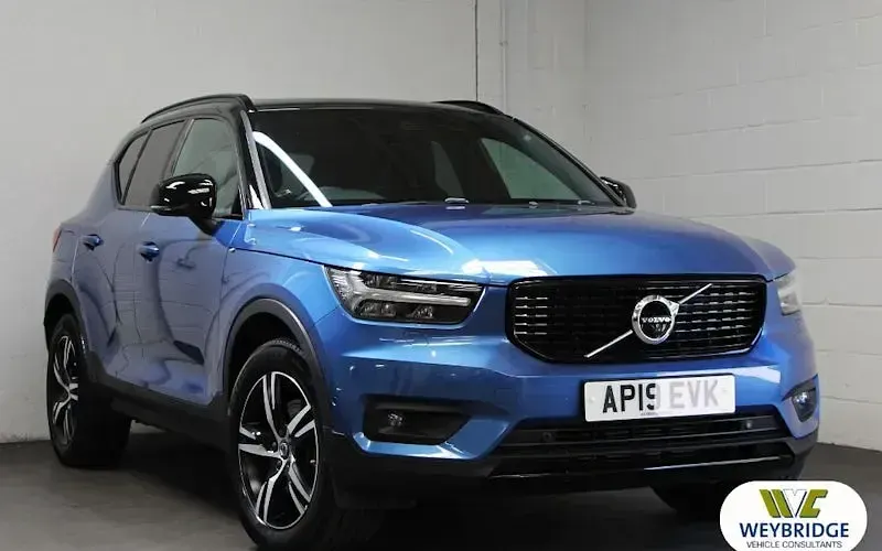 Used Volvo XC40 R-Design 190 HP (139 kW) 2020 SUV