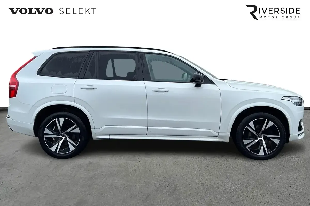 Used Volvo XC90 R-Design 235 HP (172 kW) 2022 White SUV