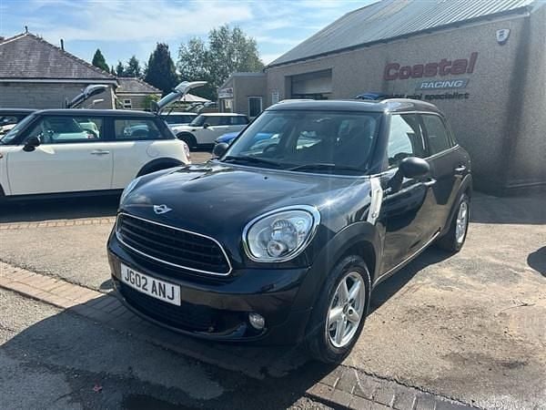 Black Used 2014 Mini ONE Hatchback | £5,395 (Fair price) - Image 1/1