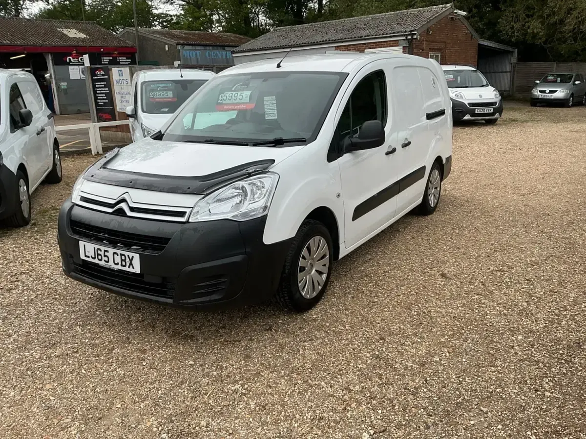 Usado Citroën Berlingo 100 HP (73 kW) 2015 Branco Monovolume