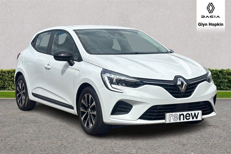 Glacier white Used 2023 Renault Clio V Evolution Hatchback | £13,185 (Good price) - Image 1/4