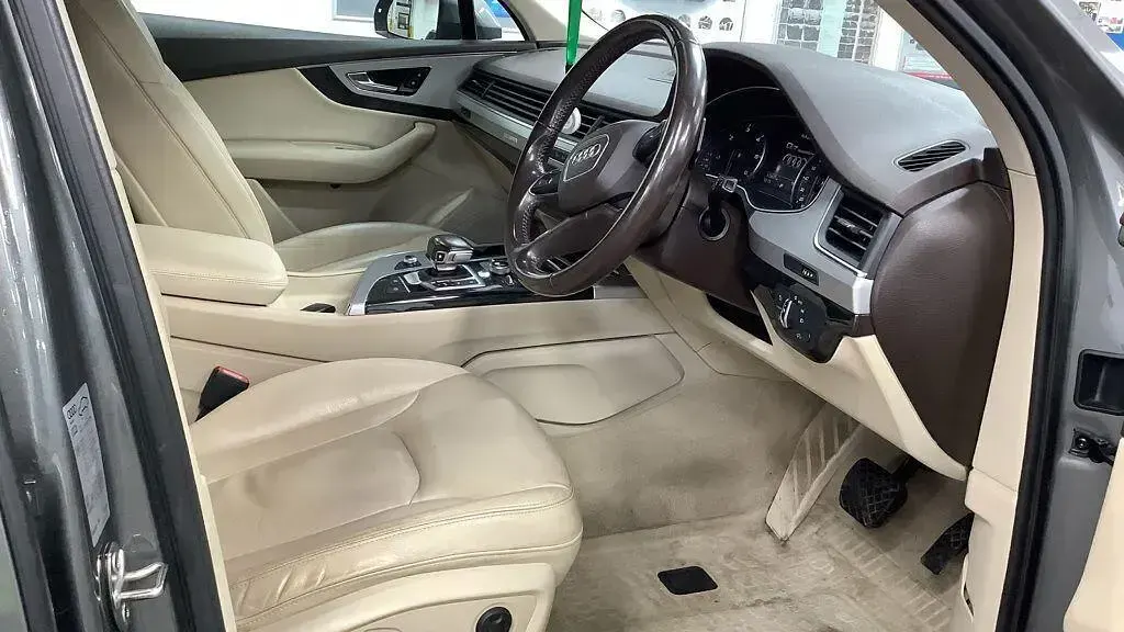 Used Audi Q7 Advanced Plus 2015 Grey SUV