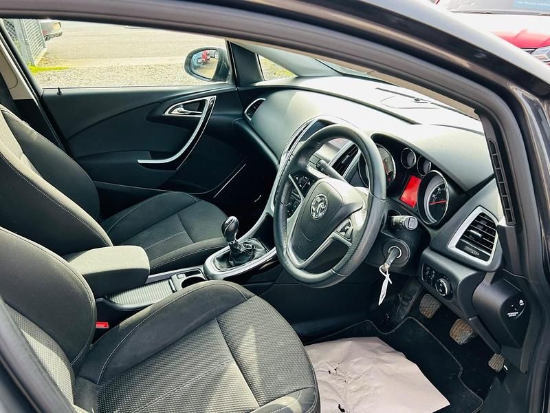 Used Vauxhall Astra SRi 2011 Grey Estate
