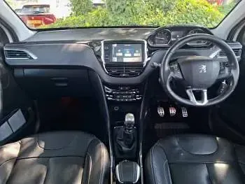 Used Peugeot 2008 92 HP (67 kW) 2013 White SUV