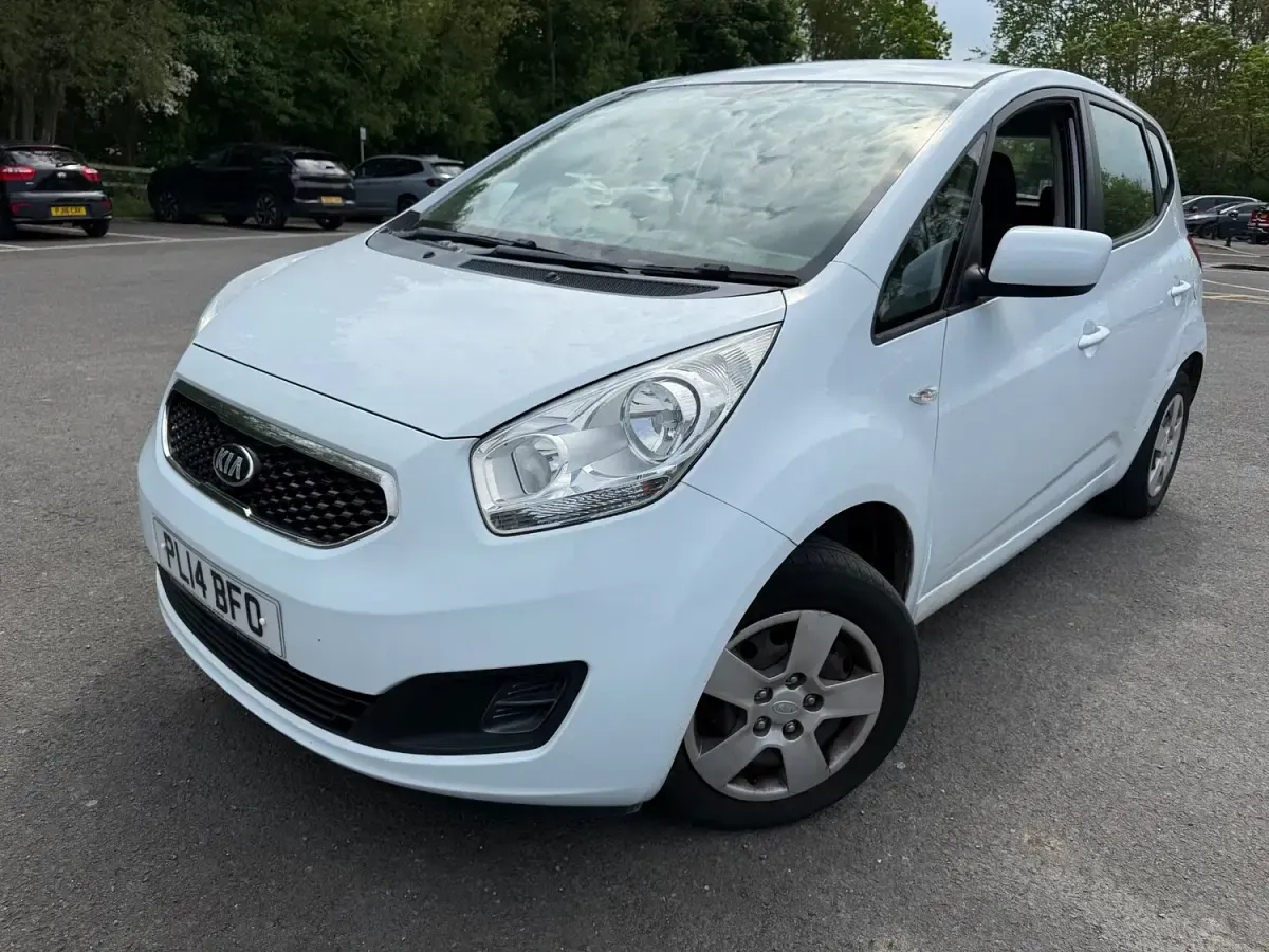 Used Kia Venga Air 90 HP (66 kW) 2014 White Hatchback