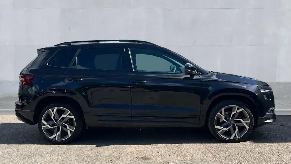 Used Skoda Karoq SportLine 150 HP (110 kW) 2025 Black magic SUV