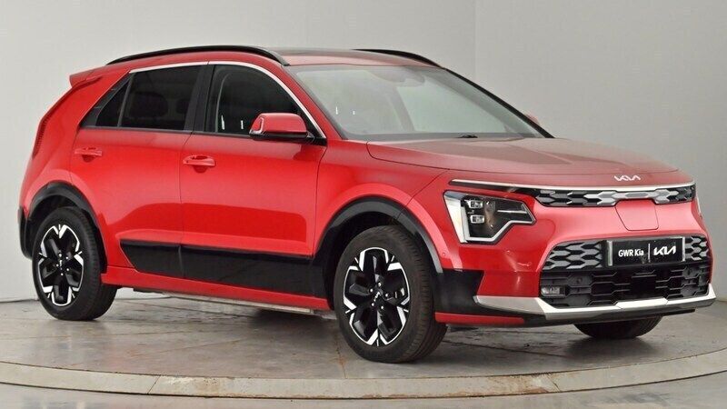 Red Used 2022 Kia e-Niro 4 SUV | £22,450 (Fair price) - Image 1/4