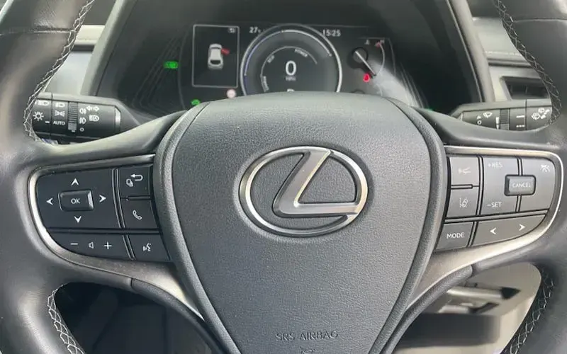 Used Lexus UX 184 HP (135 kW) 2021 Black SUV