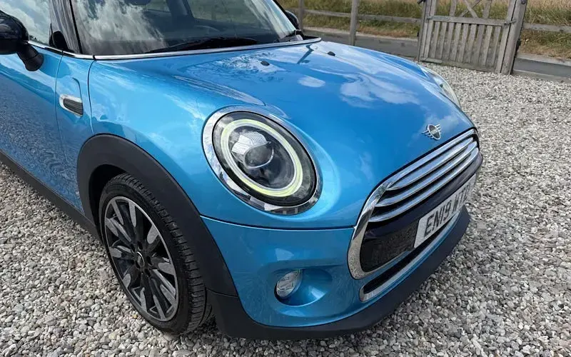 Used Mini Cooper Exclusive 136 HP (100 kW) 2019 Blue Hatchback
