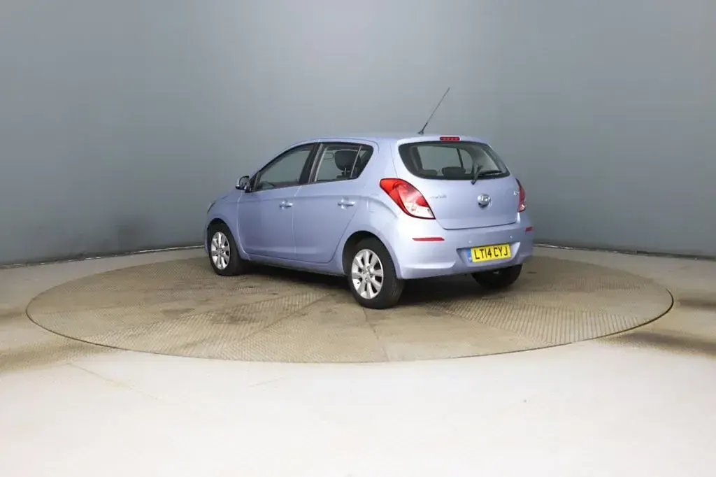 Used Hyundai i20 Active 99 HP (72 kW) 2014 Blue Hatchback