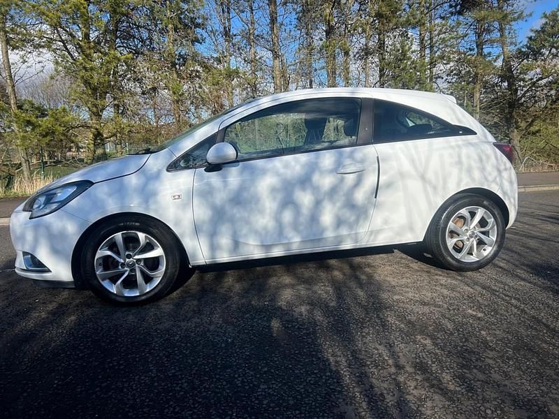 Used Vauxhall Corsa SRi 2016 White Hatchback