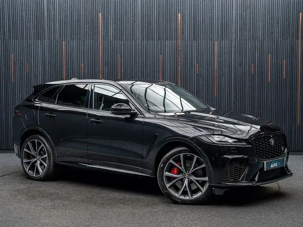 Used Jaguar F-Pace SVR 550 HP (404 kW) 2023 Black SUV