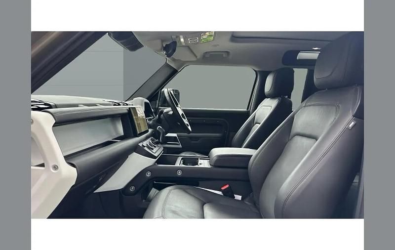 Used Land Rover Defender HSE 249 HP (183 kW) 2023 Brown SUV