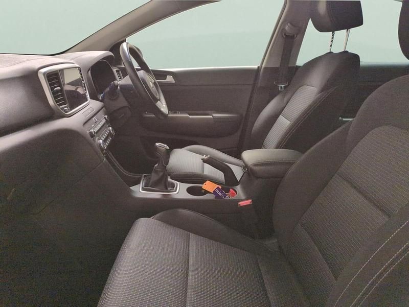 Used Kia Sportage 2021 White SUV